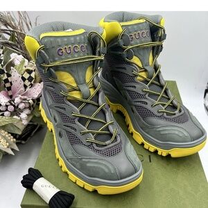 Men’s Gucci contrast panel lace up boots size 10 made in Italy